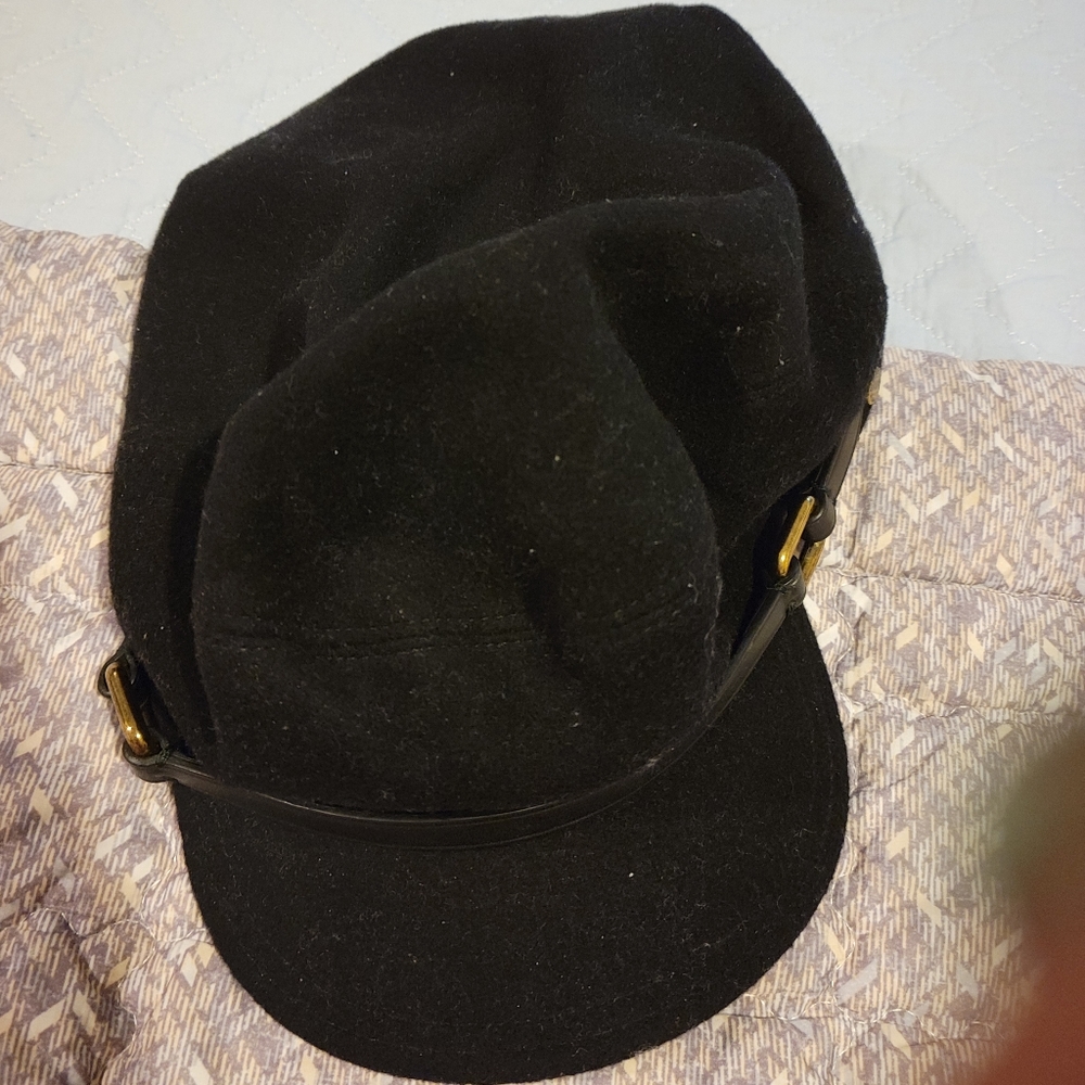Burberry new boy cap